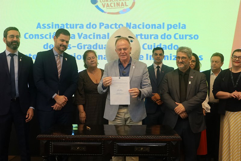 Espírito Santo assina Pacto Nacional pela Consciência Vacinal  