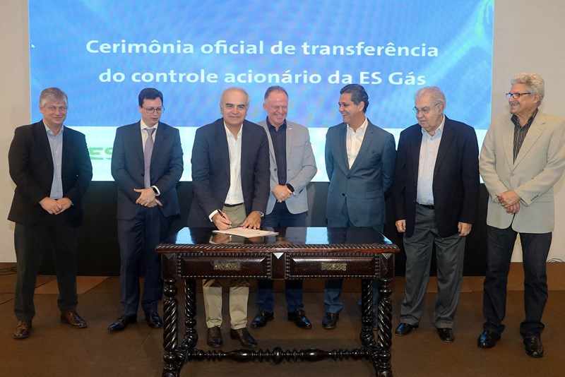 Cerimônia marca transferência acionária da Companhia de Gás do Espírito Santo