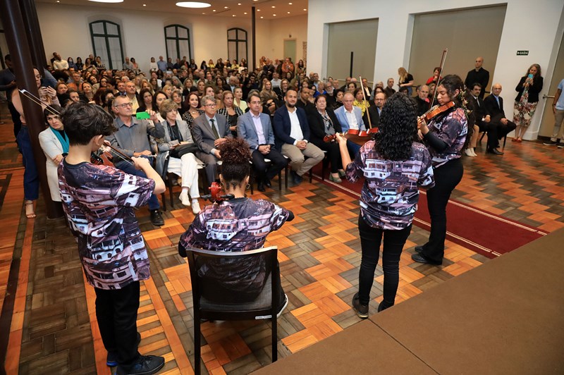 Palácio Anchieta recebe a exposição “Novos Viajantes” com trabalhos de 34 artistas do Espírito Santo