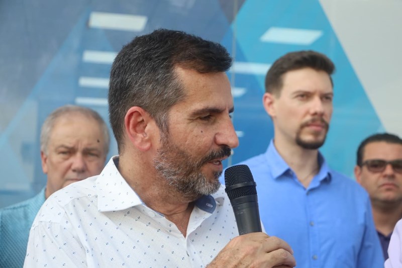 Governador entrega obras e anuncia novos investimentos em Cachoeiro de Itapemirim