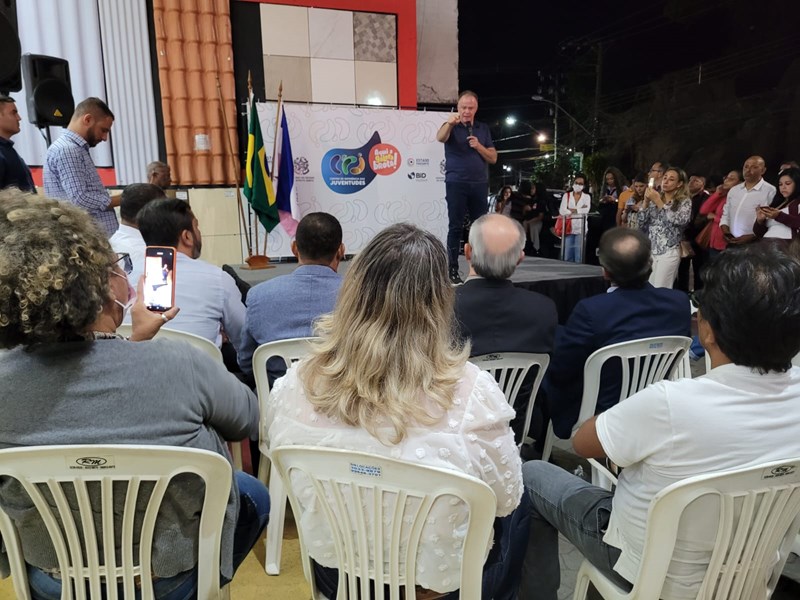 Vitória recebe dois novos CRJs em São Pedro e no Território do Bem