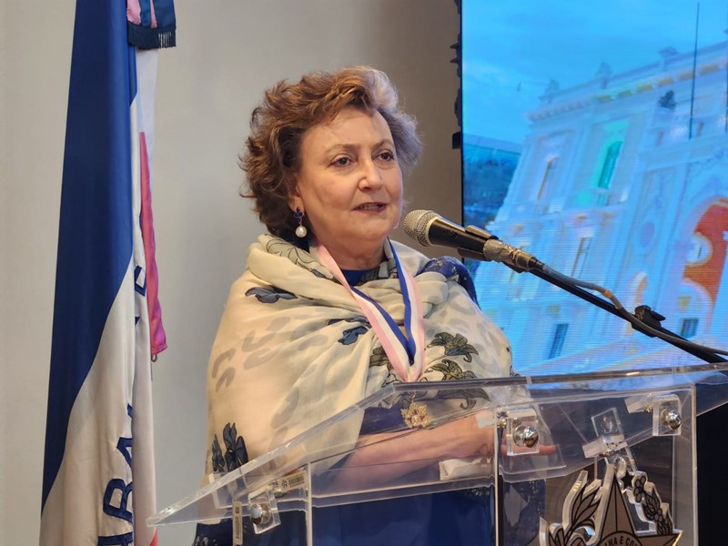 Governador entrega comenda Jerônymo Monteiro a Margareth Pretti Dalcolmo