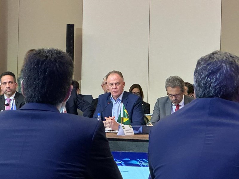 Casagrande participa de reunião do Fórum dos Governadores em Brasília