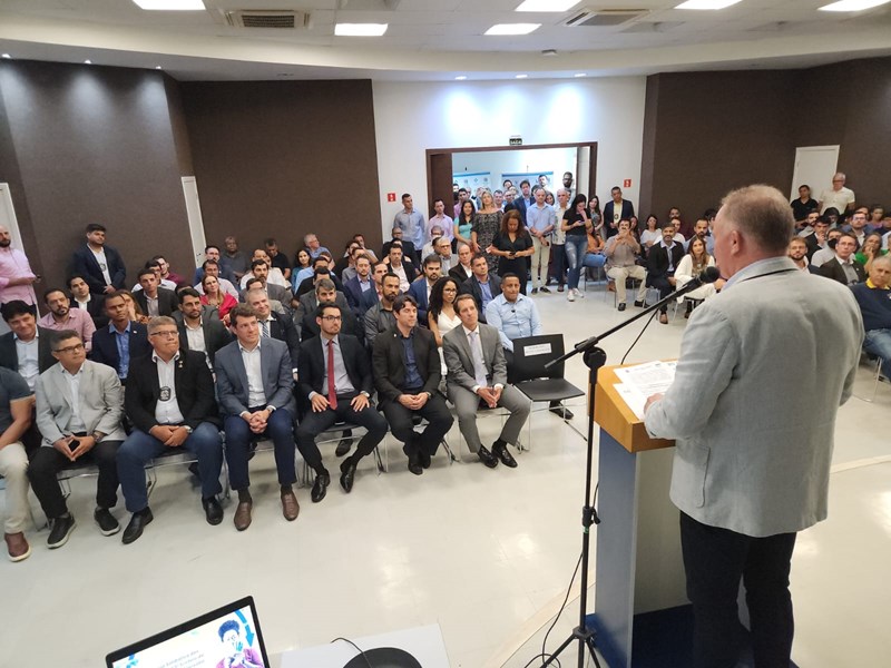 Governador realiza entrega de prêmios para sorteados do Nota Premiada Capixaba