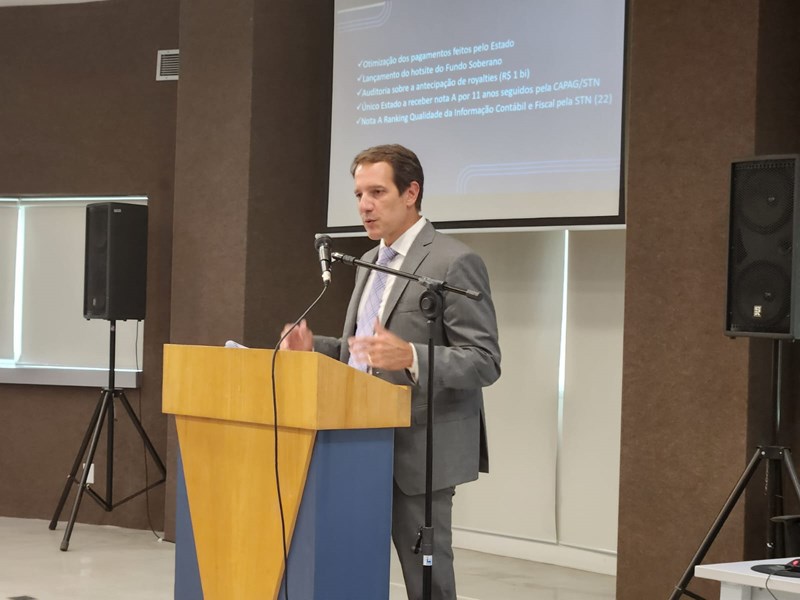 Governador realiza entrega de prêmios para sorteados do Nota Premiada Capixaba