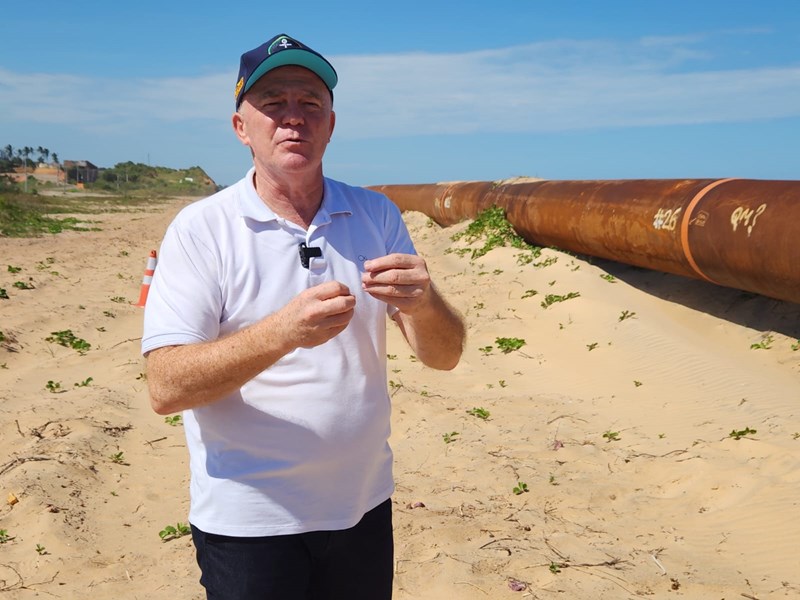 Governador visita obras de engordamento da Praia de Meaípe, em Guarapari