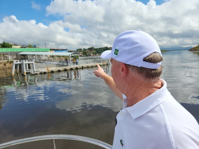 Governador acompanha teste da embarcação do novo Aquaviário