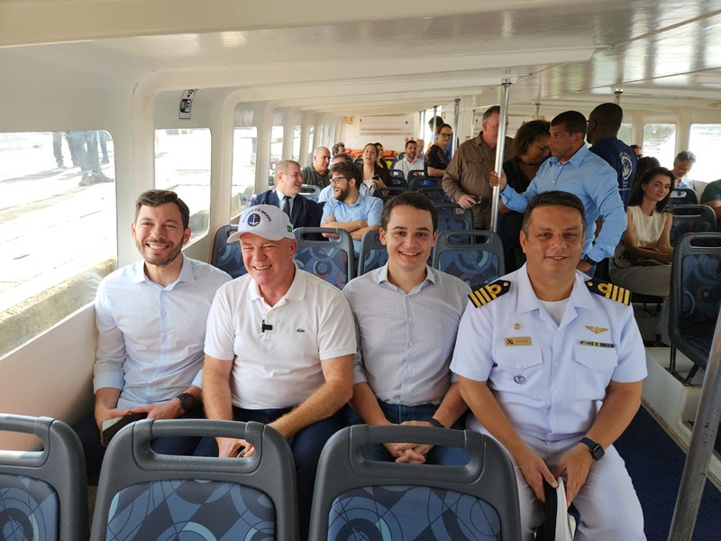 Governador acompanha teste da embarcação do novo Aquaviário