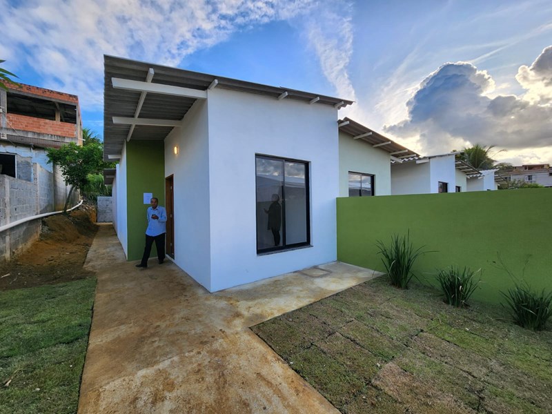 Governo entrega casas populares e anuncia novos investimentos em Viana