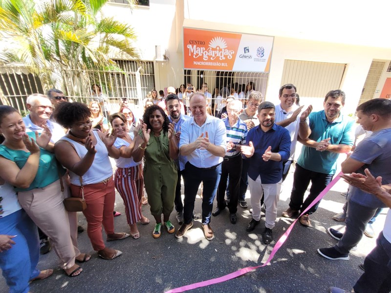 Casagrande inaugura obras e autoriza início de construção do Hospital do Câncer de Cachoeiro