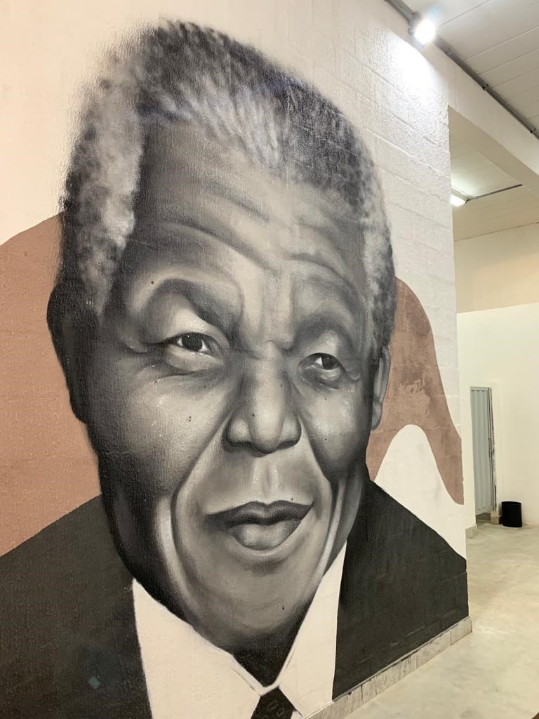 Projeto leva arte do grafite para escola do sistema prisional