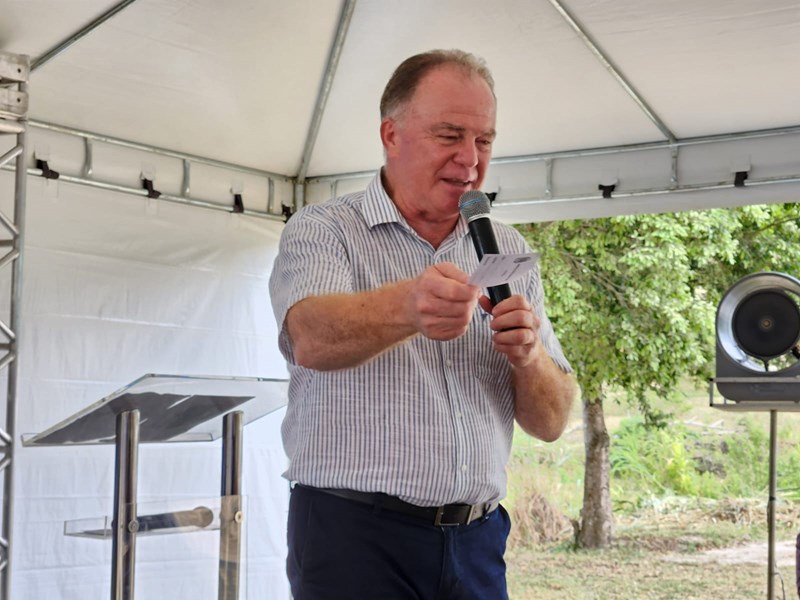 Governador realiza entrega de investimentos na infraestrutura em Vila Pavão