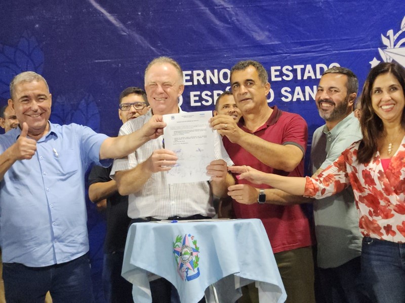 Governo entrega nova iluminação de estádio e recapeamento de ruas em Jaguaré