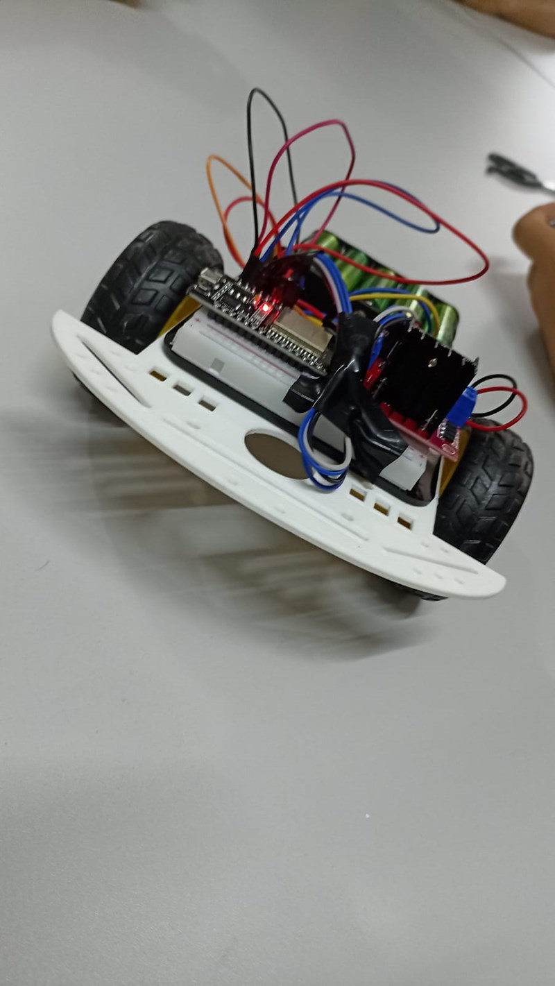 Alunos de Ibatiba utilizam impressora 3D para desenvolver projeto de Física