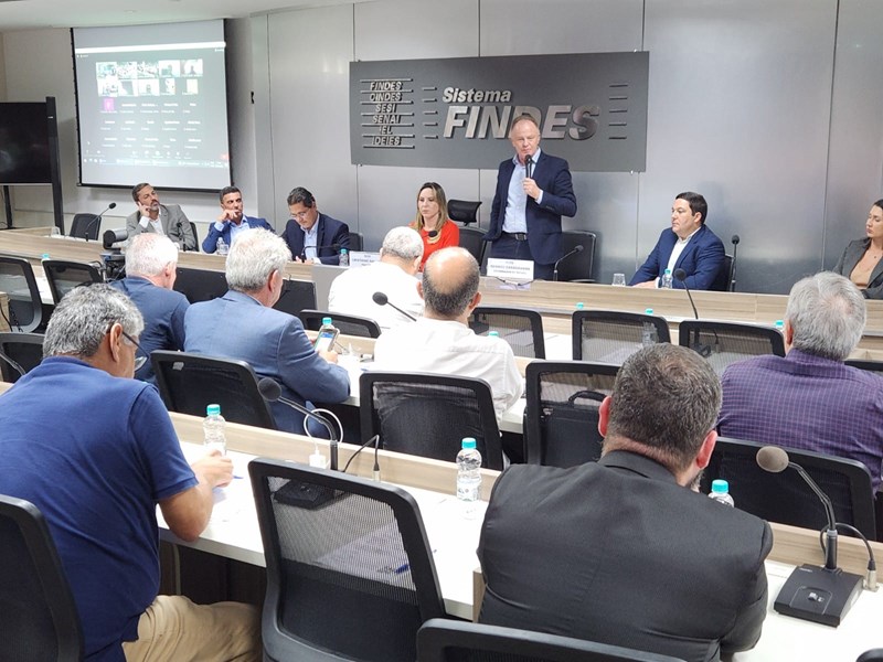 Governo lança Projeto ES + Competitivo e firma parceria com a Findes para prospectar investimentos