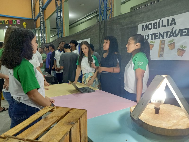 Feira sobre ‘Sustentabilidade e Inovação’ é realizada em escola de Rio Novo do Sul