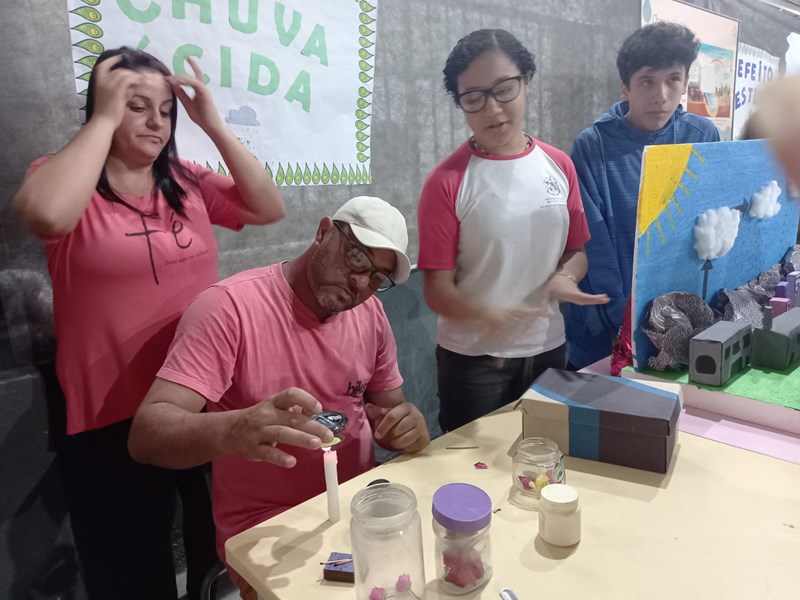 Feira sobre ‘Sustentabilidade e Inovação’ é realizada em escola de Rio Novo do Sul