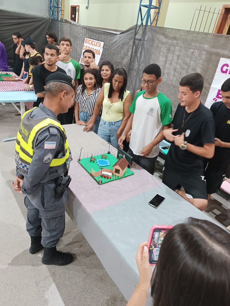 Feira sobre ‘Sustentabilidade e Inovação’ é realizada em escola de Rio Novo do Sul