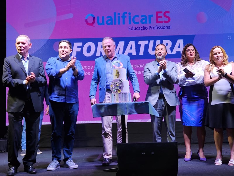 Governo realiza formatura de alunos do Qualificar ES na Região Metropolitana