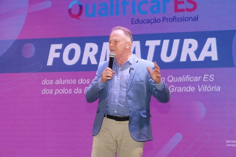 Governo realiza formatura de alunos do Qualificar ES na Região Metropolitana