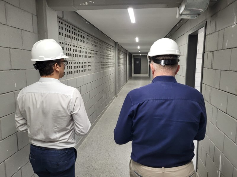 Governador visita cozinha integrada em funcionamento no Complexo de Xuri