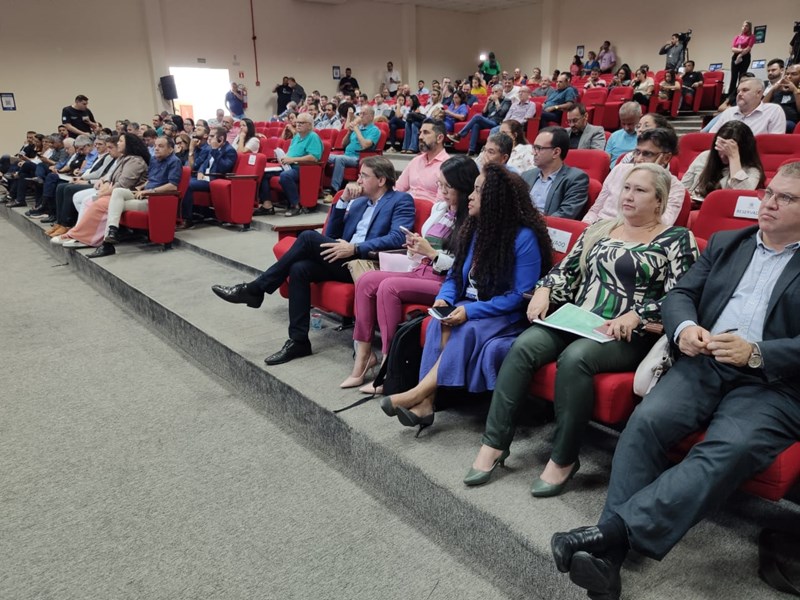 Governo do Estado realiza Audiências Públicas para microrregiões Centro-Oeste e Rio Doce