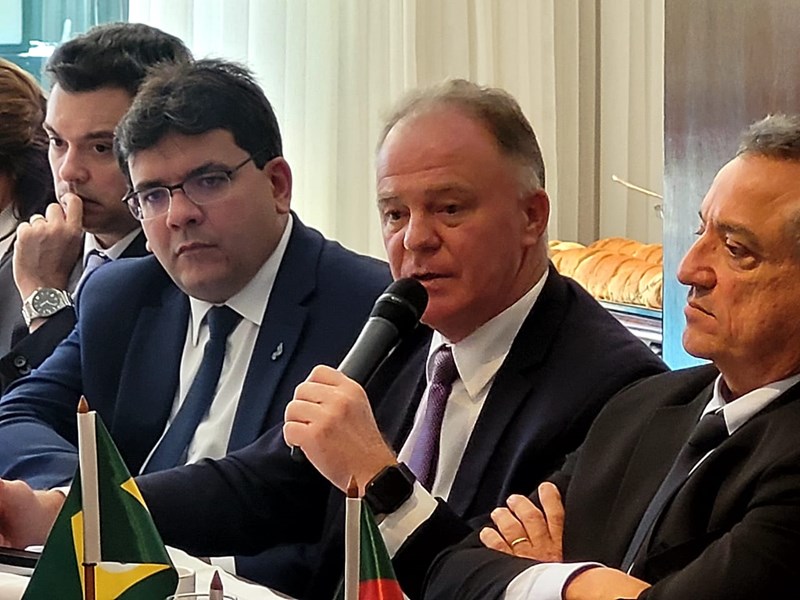 Casagrande se reúne com presidente da Câmara do Deputados para tratar da Reforma Tributária