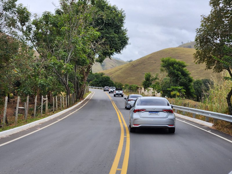 Governo do Estado entrega pavimentação da Rodovia ES-181 em Alegre
