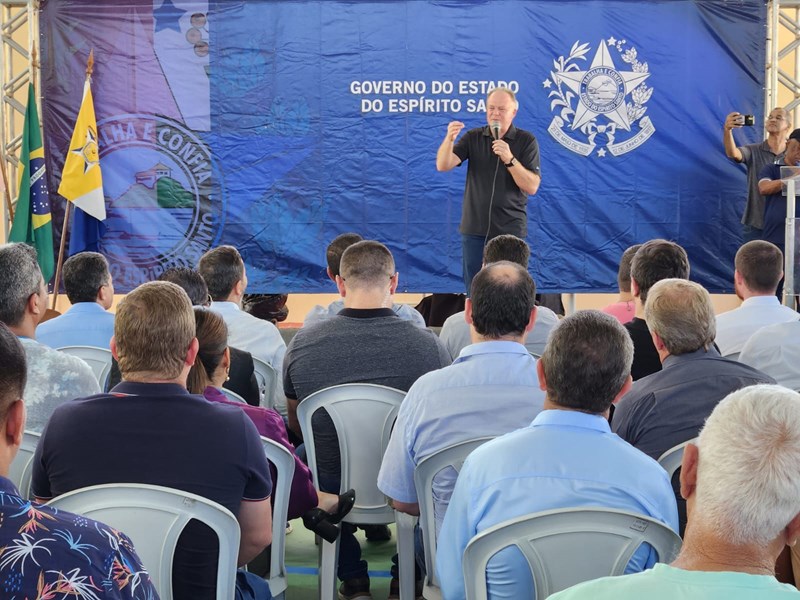 Governador entrega obras e anuncia novas ações em Conceição da Barra