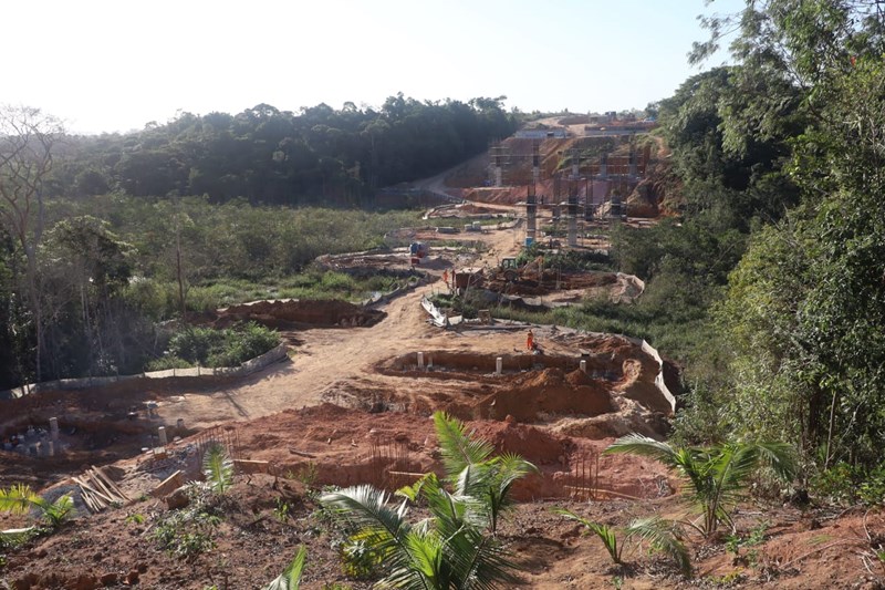 Governador visita obras na Avenida Abido Saadi e do Contorno de Jacaraípe, na Serra