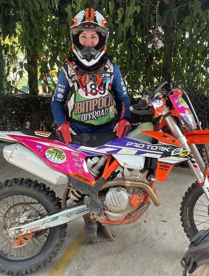 Capixaba Késsia Tristão é hexacampeã brasileira de enduro de regularidade