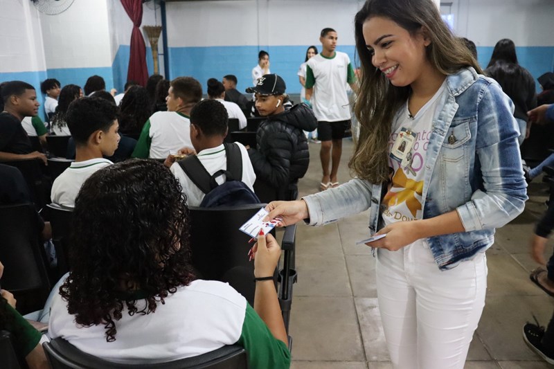 Gravidez na adolescência é tema da sétima edição do Projeto Jayme Itinerante