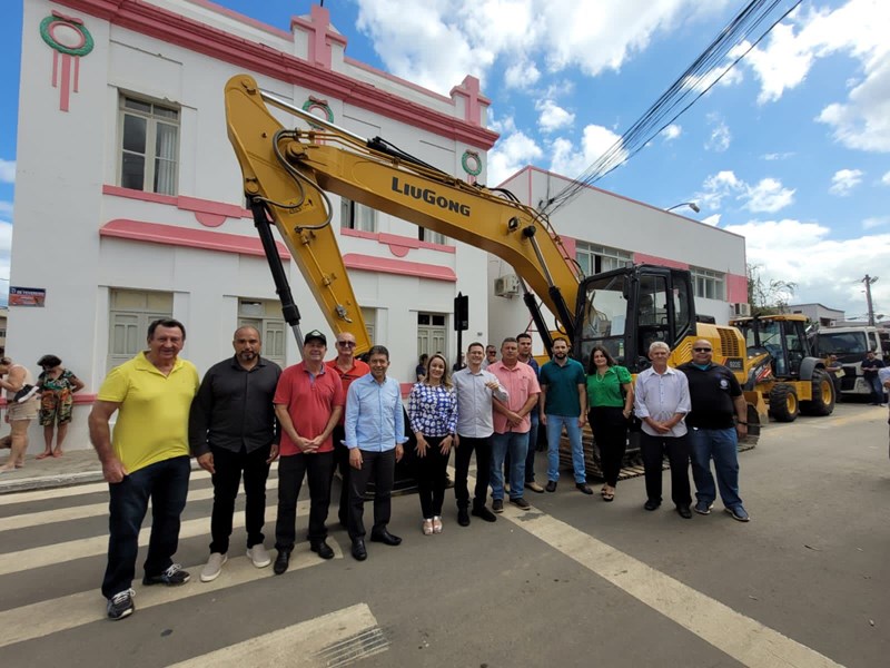 Fundo Cidades: Itaguaçu recebe novos equipamentos agrícolas