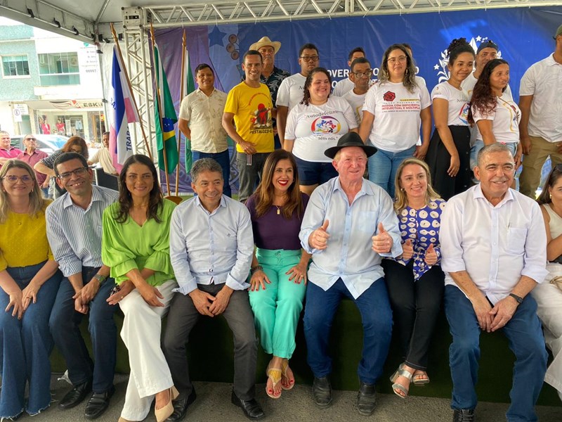 Governo do Estado inaugura obras e anuncia novos investimentos em Ecoporanga
