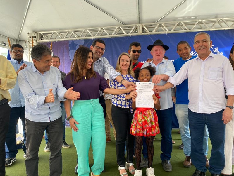 Governo do Estado inaugura obras e anuncia novos investimentos em Ecoporanga