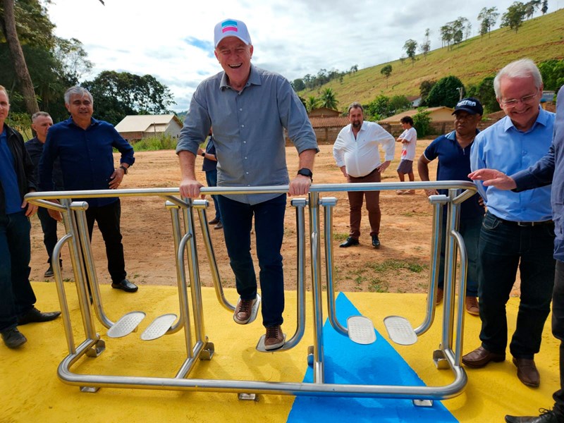 Governo do Estado inaugura obras de calçamento rural e novo Creas de Itarana