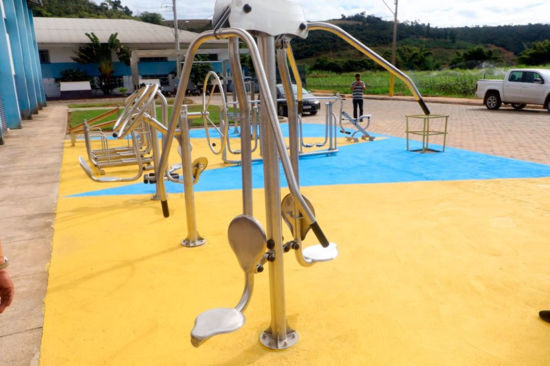 Governo do Estado inaugura obras de calçamento rural e novo Creas de Itarana
