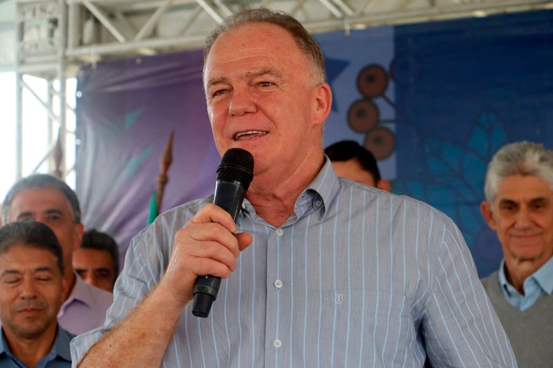 Governador autoriza construção de escolas e unidade de saúde em Vila Valério