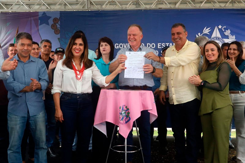 Governador autoriza construção de escolas e unidade de saúde em Vila Valério