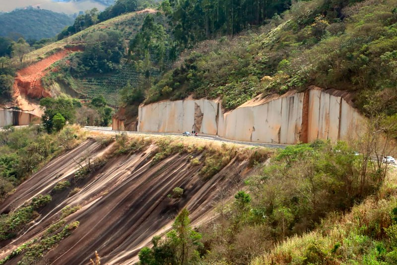 Governo do Estado inaugura pavimentação da Rodovia Castelo x Muniz Freire