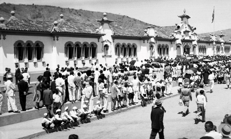 Hospital Estadual Silvio Avidos comemora 74 anos de história 