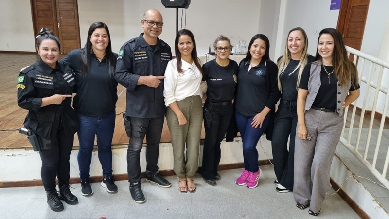 PCES visita escolas no interior do Estado e ministra palestras para estudantes