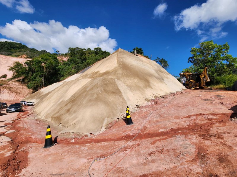 Governador inaugura obras e anuncia novos investimentos em Muniz Freire