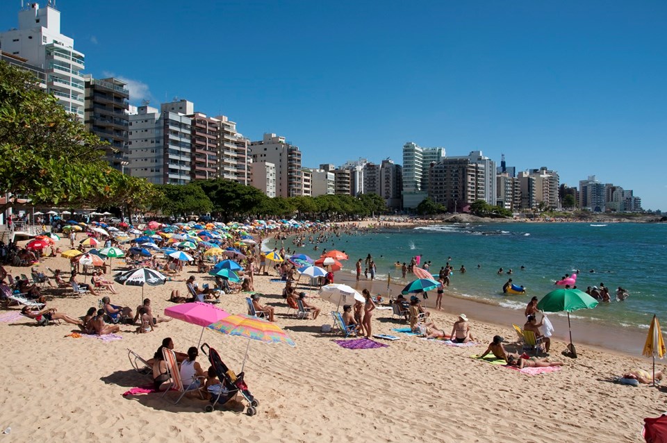 Governo ES - Verão: Conheça as praias de Guarapari, Vila Velha, Vitória e  Serra