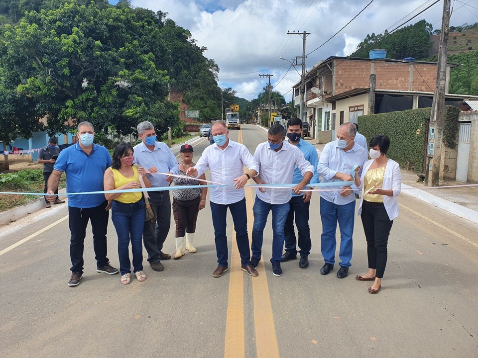 Começa o asfaltamento do trecho Santo Eduardo (ES-162) a Cacimbinha