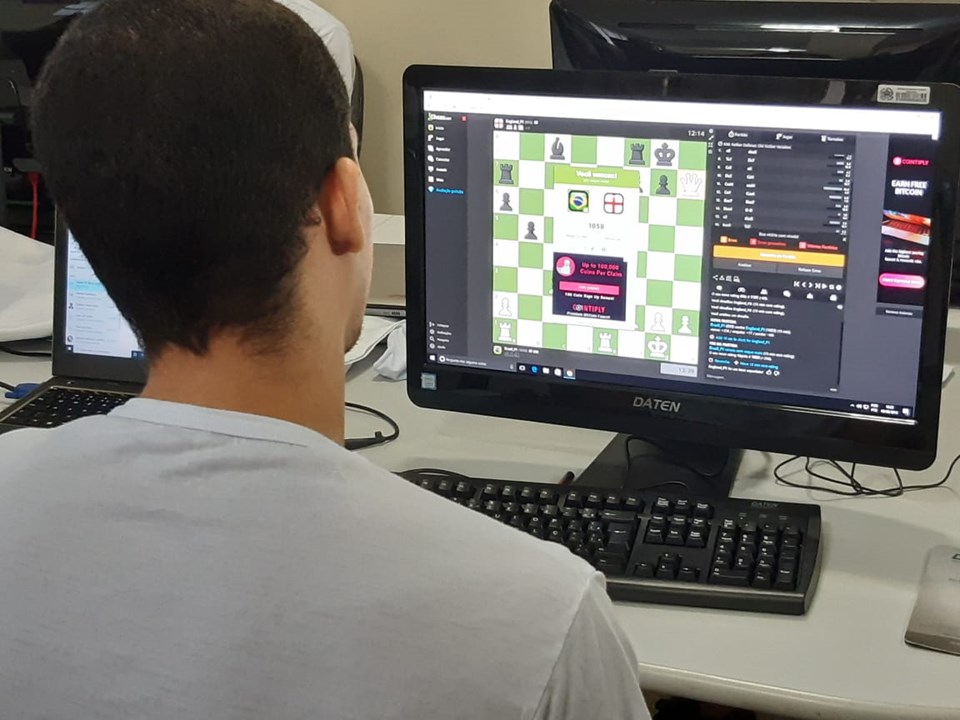 Melhor jogador de xadrez de todos os tempos apoia o Bitcoin