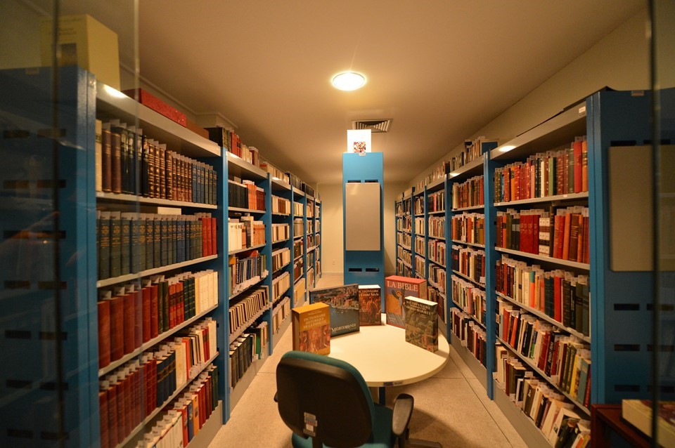 Biblioteca Pública 1-1