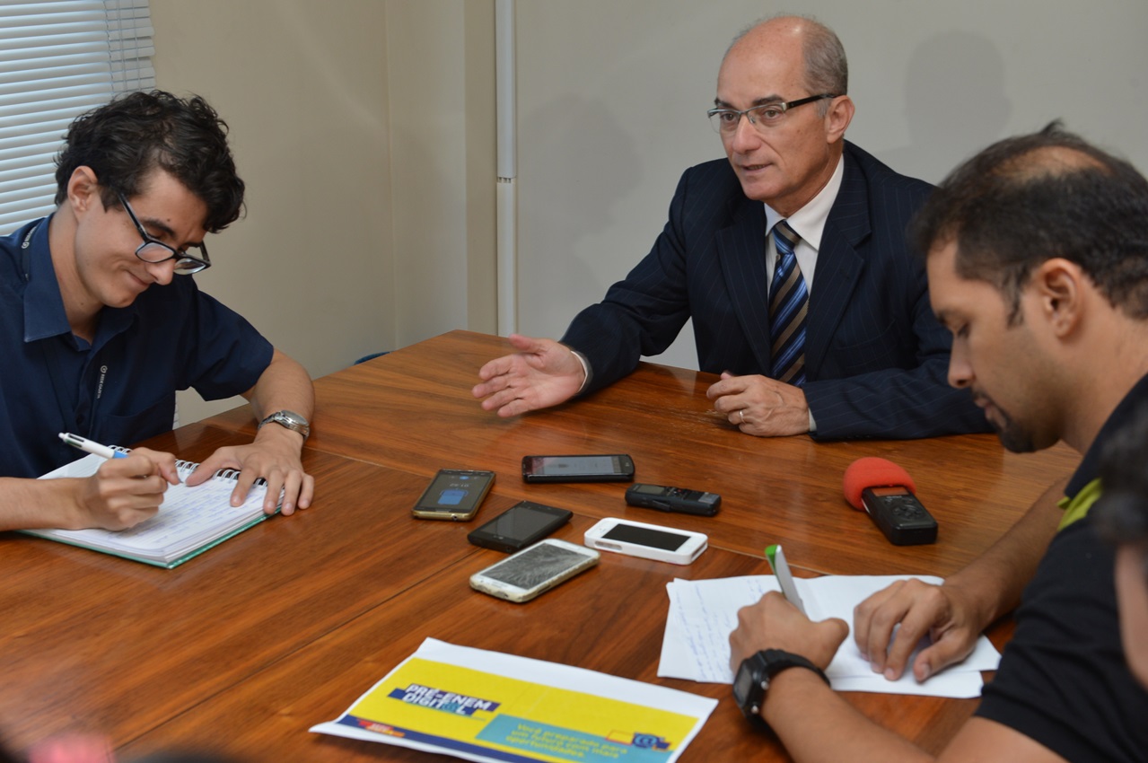 Coletiva pre enem_Romero mendonça 190416 (2)