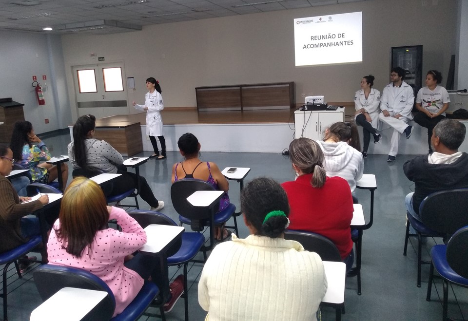 Nutrição_Reunião de Acompanhantes_HEUE (002)