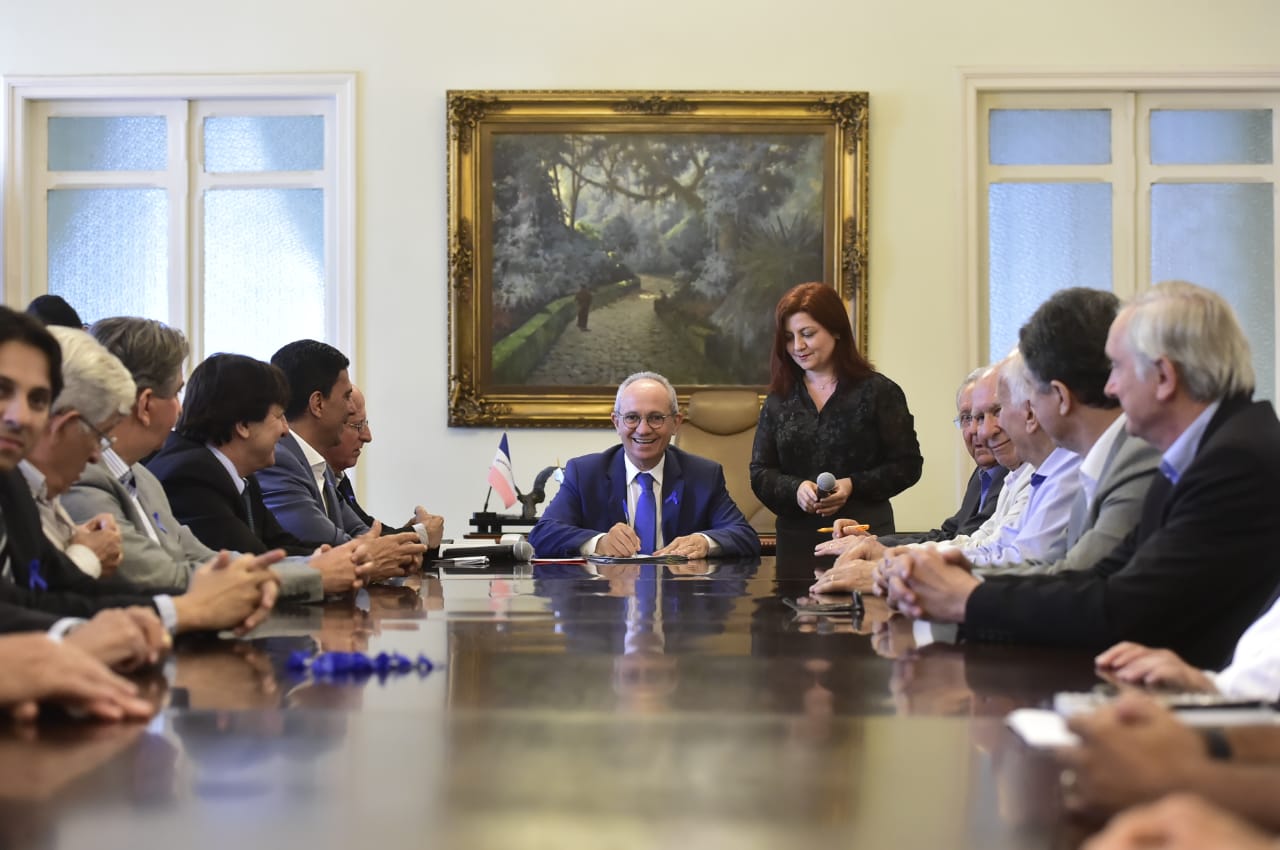 Governador sanciona a lei do atestado médico digital